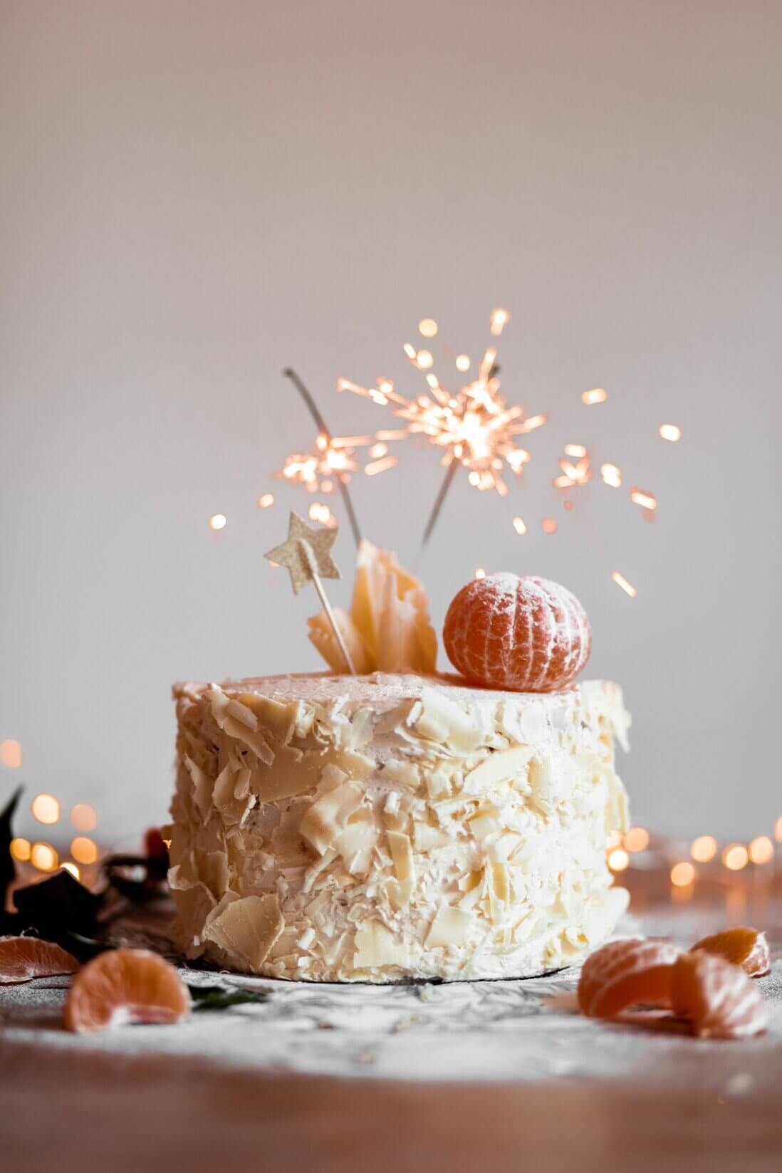 How to Set Up a Cake & Candle Firework for the New Year