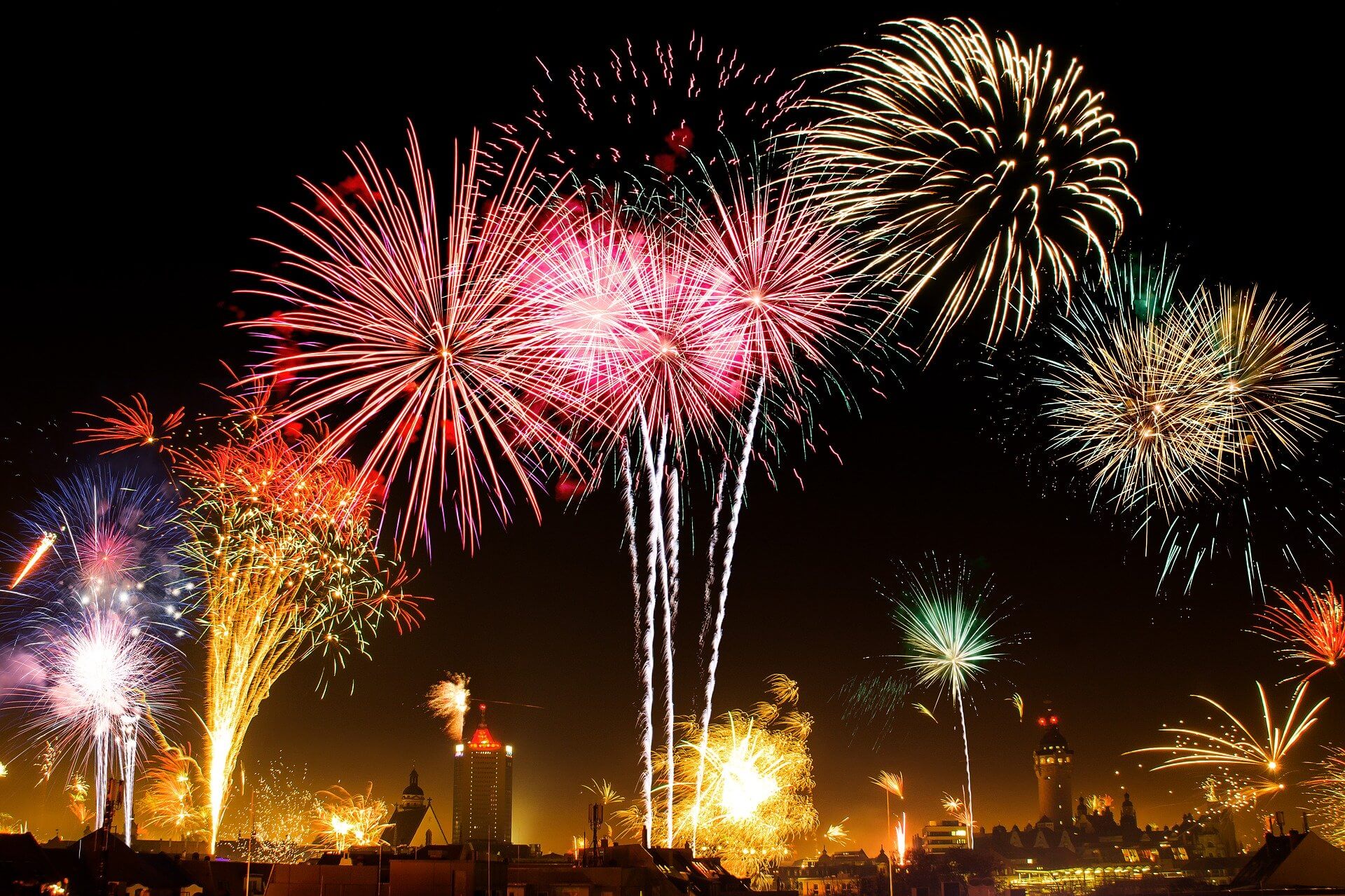 4 Considerations to Make Before Using Fireworks at Your Party